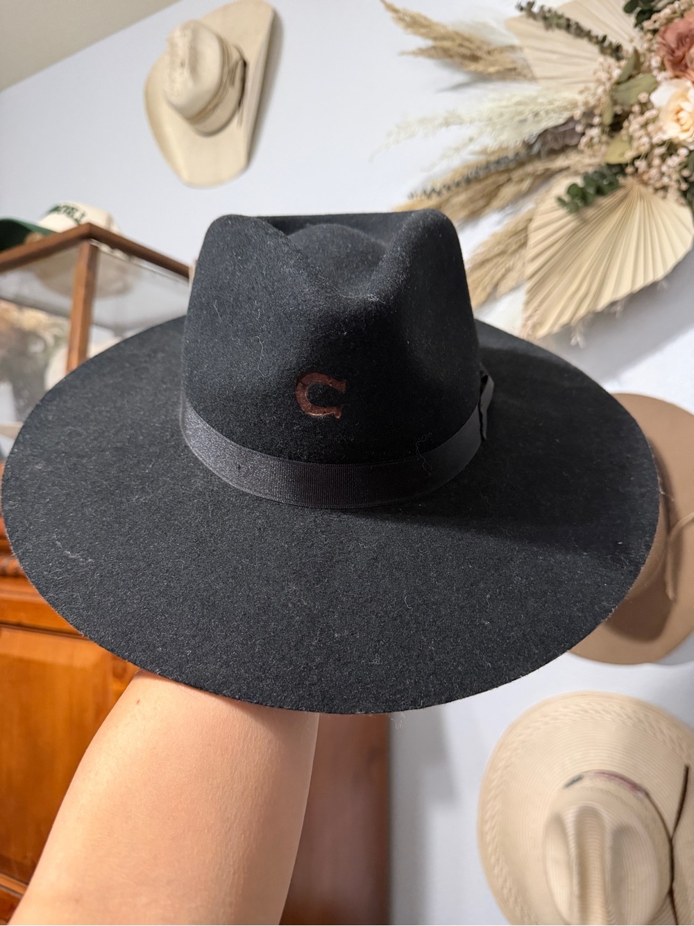 Black Wide-Brim Wool Fedora with Subtle 'C' Accent